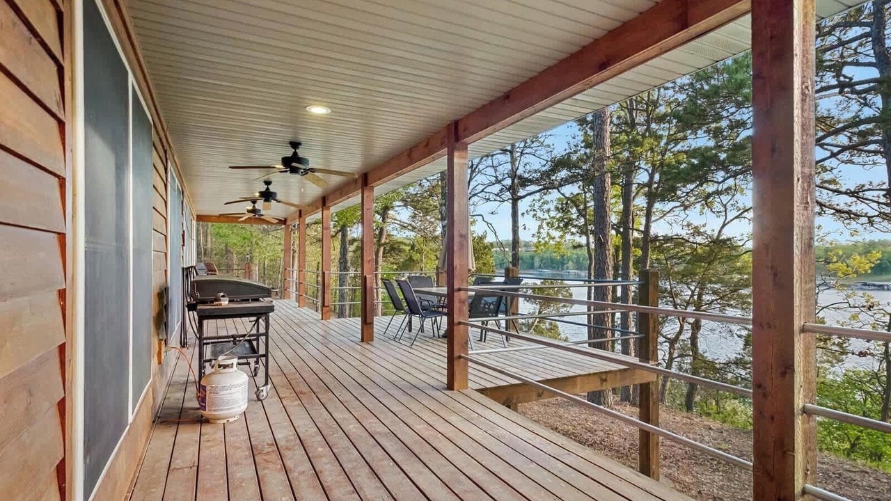 Photo of Outdoor in Golden