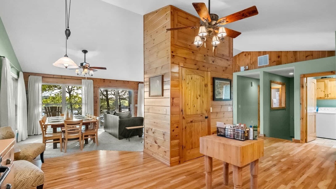 Photo of Livingroom in Golden