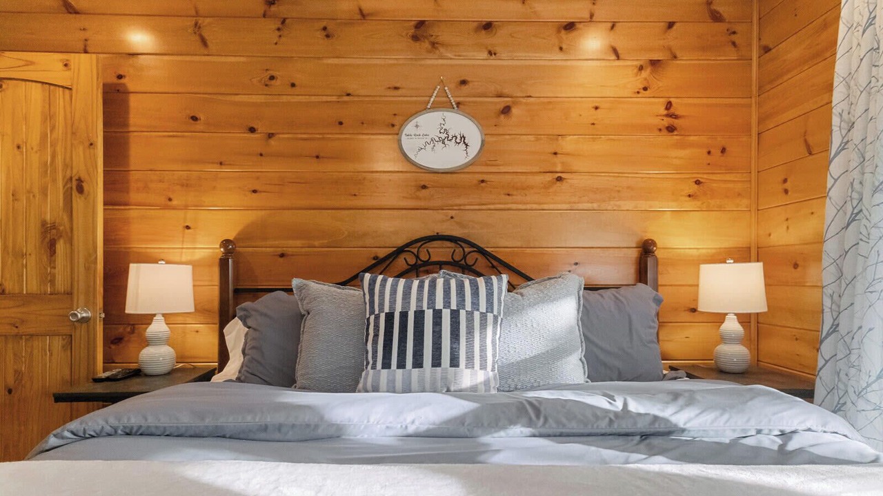 Photo of Bedroom in Golden