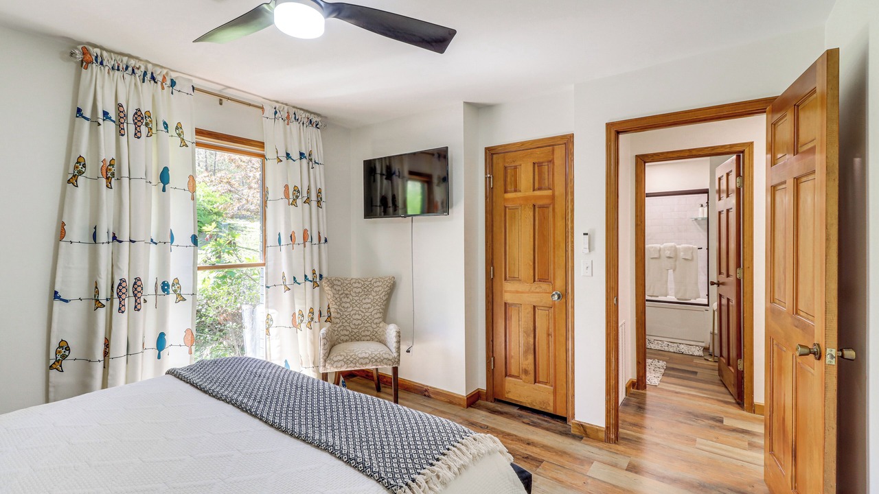 Photo of Bedroom in Higden