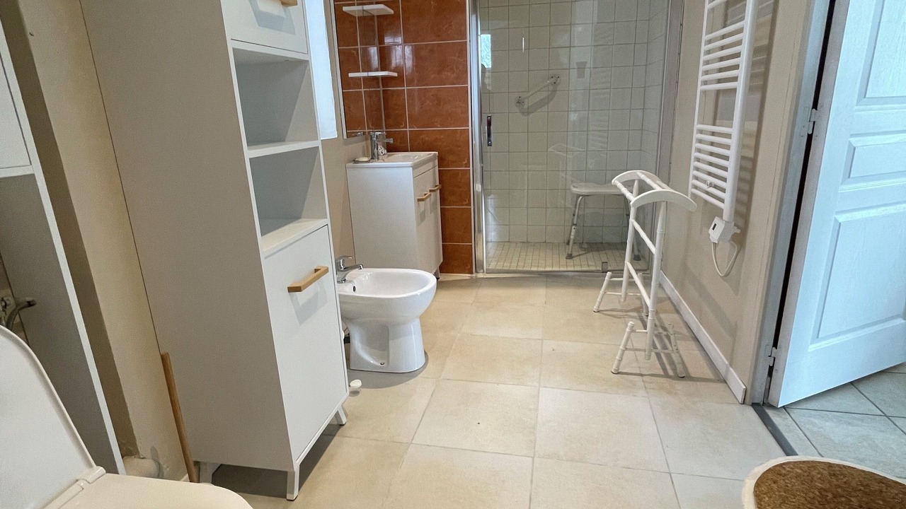 Photo of Bathroom in Pleine-Seve