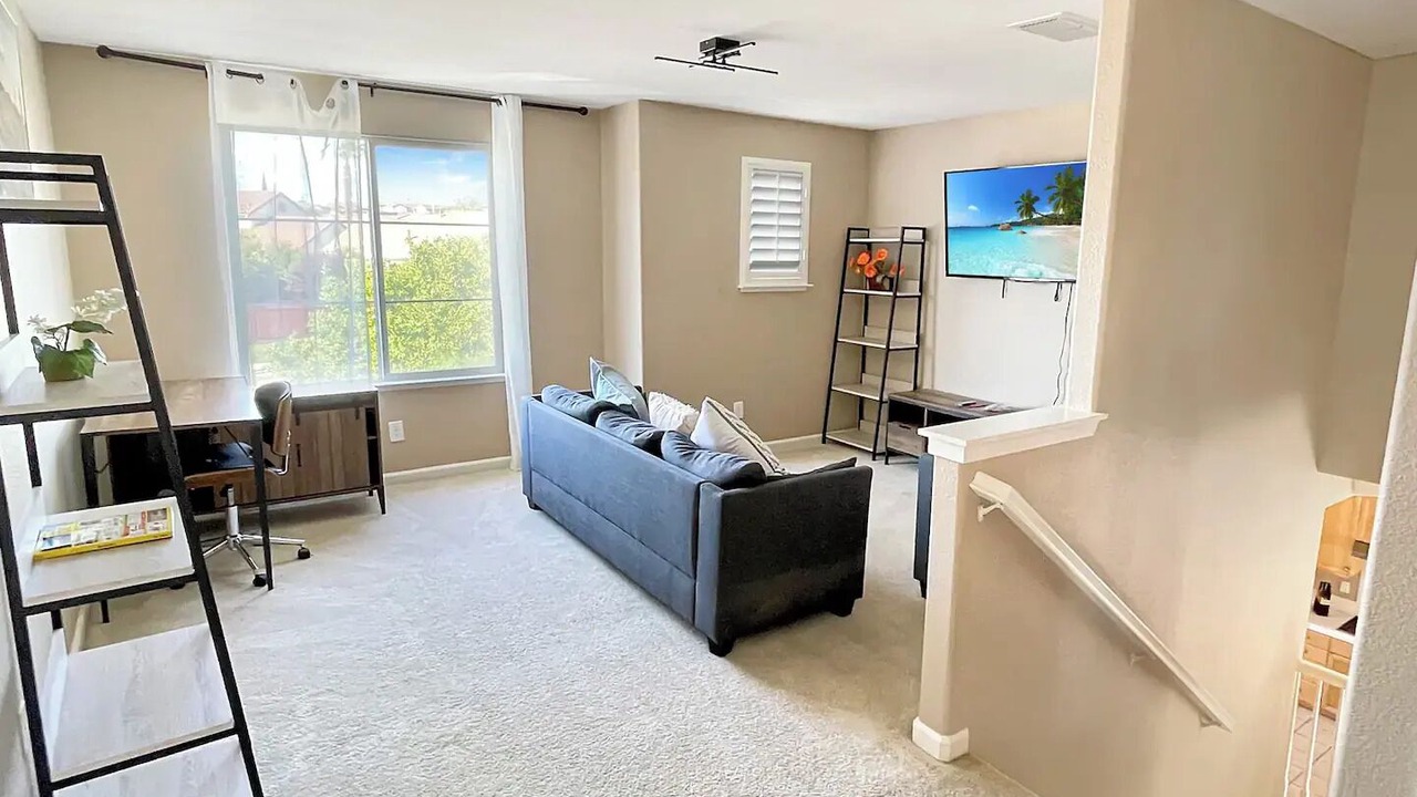 Photo of Livingroom in Antioch