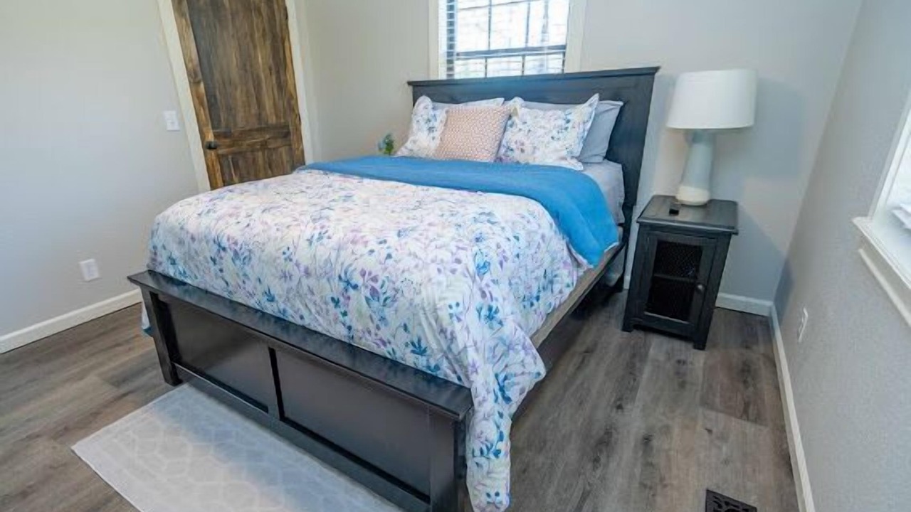 Photo of Bedroom in Cookson
