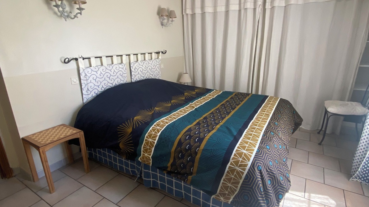 Photo of Bedroom in Pont-Saint-Esprit