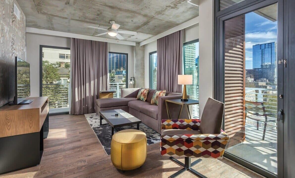 Photo of Livingroom in Clarksville
