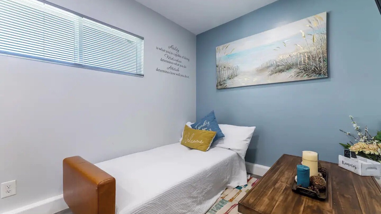 Photo of Bedroom in Harbor