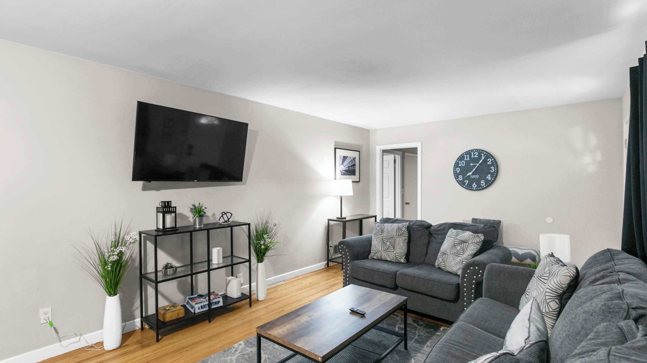 Photo of Livingroom in Center Point