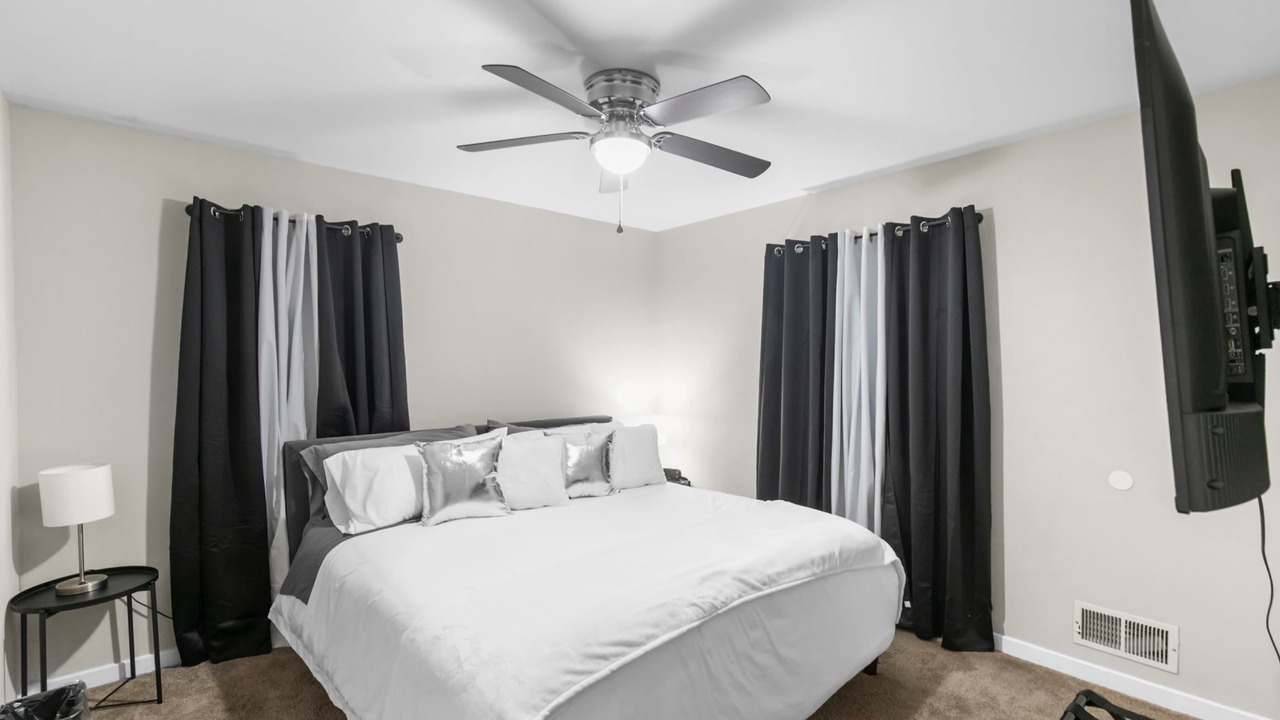 Photo of Bedroom in Center Point