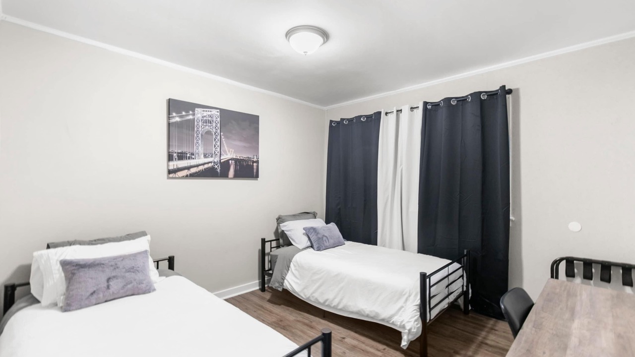 Photo of Bedroom in Center Point