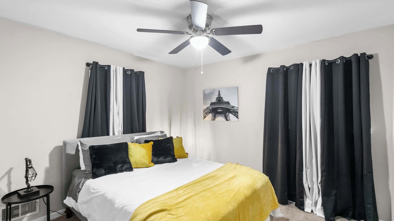 Photo of Bedroom in Center Point