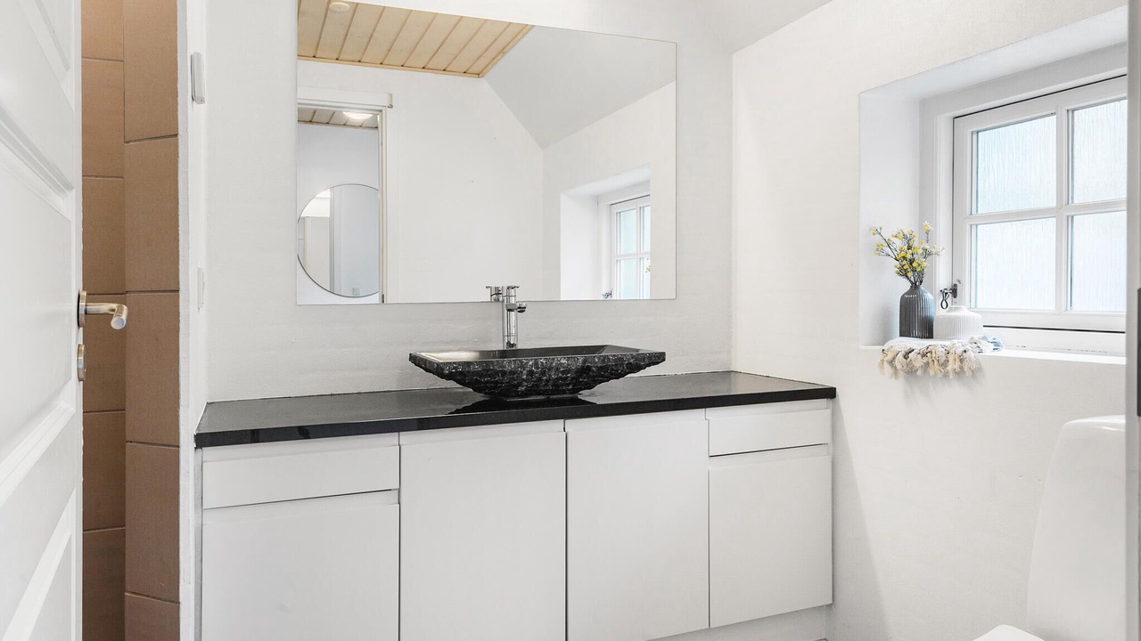 Photo of Bathroom in Øby