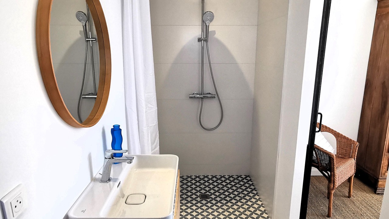 Photo of Bathroom in Barbatre