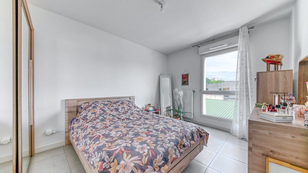 Photo of Bedroom in Cusset