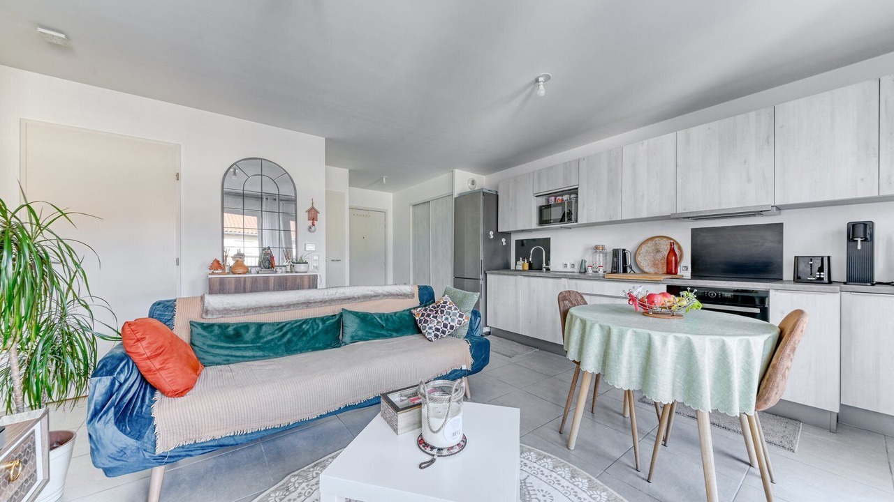 Photo of Livingroom in Cusset