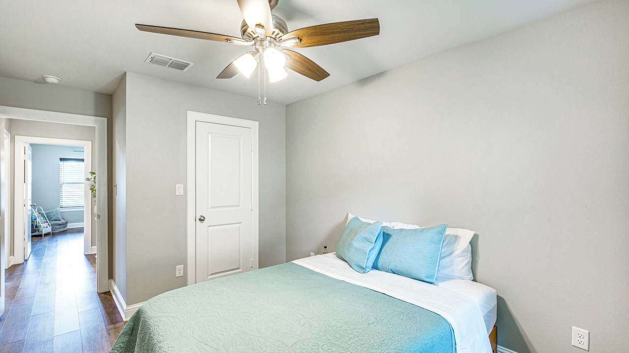 Photo of Bedroom in Flint