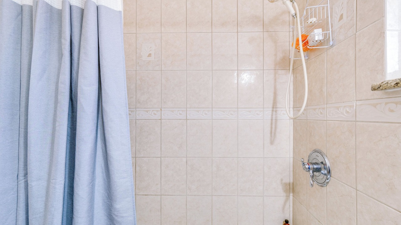 Photo of Bathroom in Edgewater