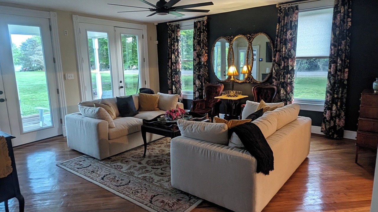 Photo of Livingroom in Avenue