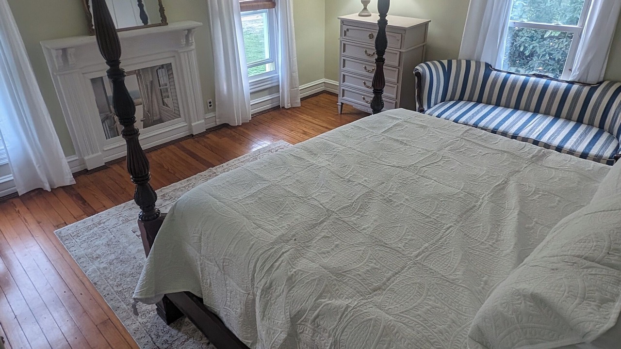 Photo of Bedroom in Avenue