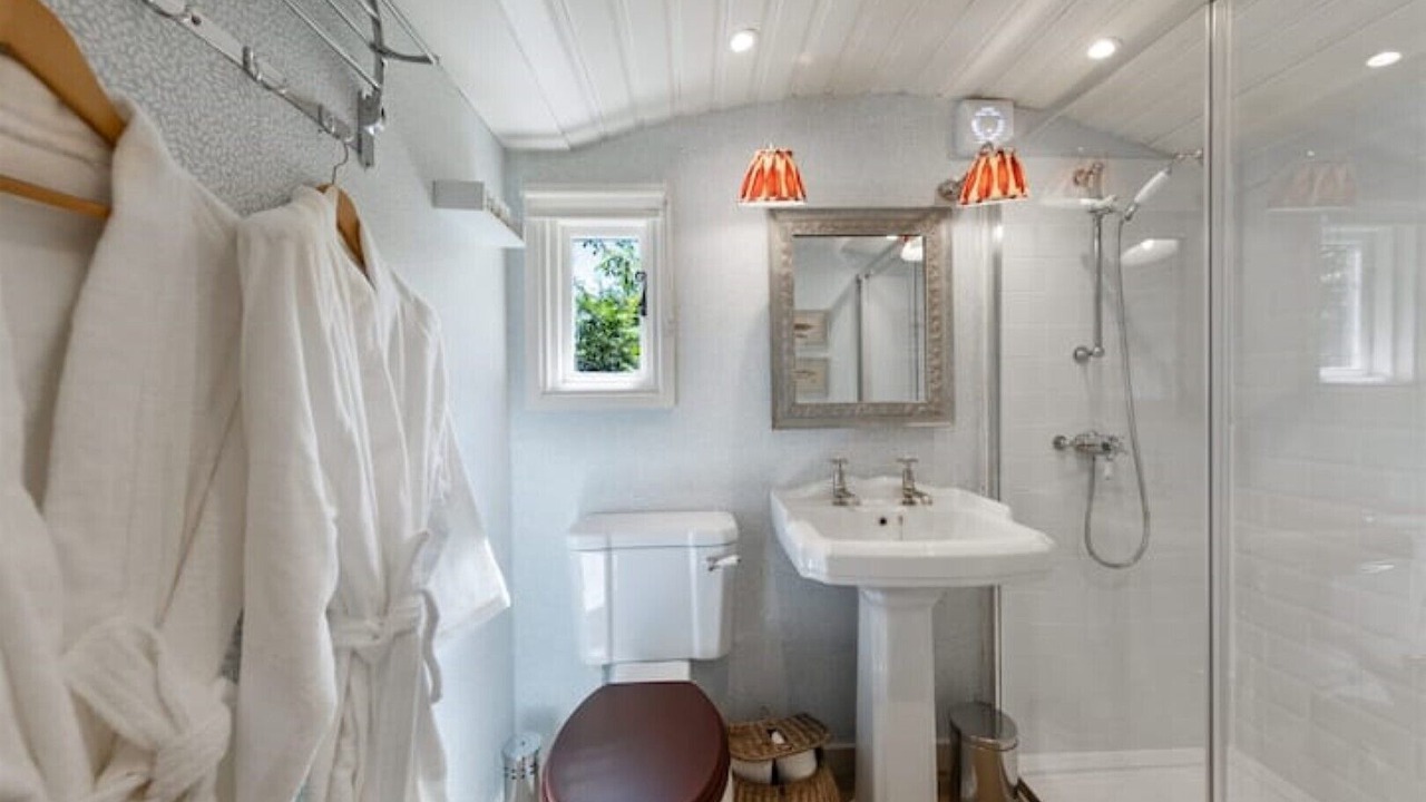 Photo of Bathroom in Wichling