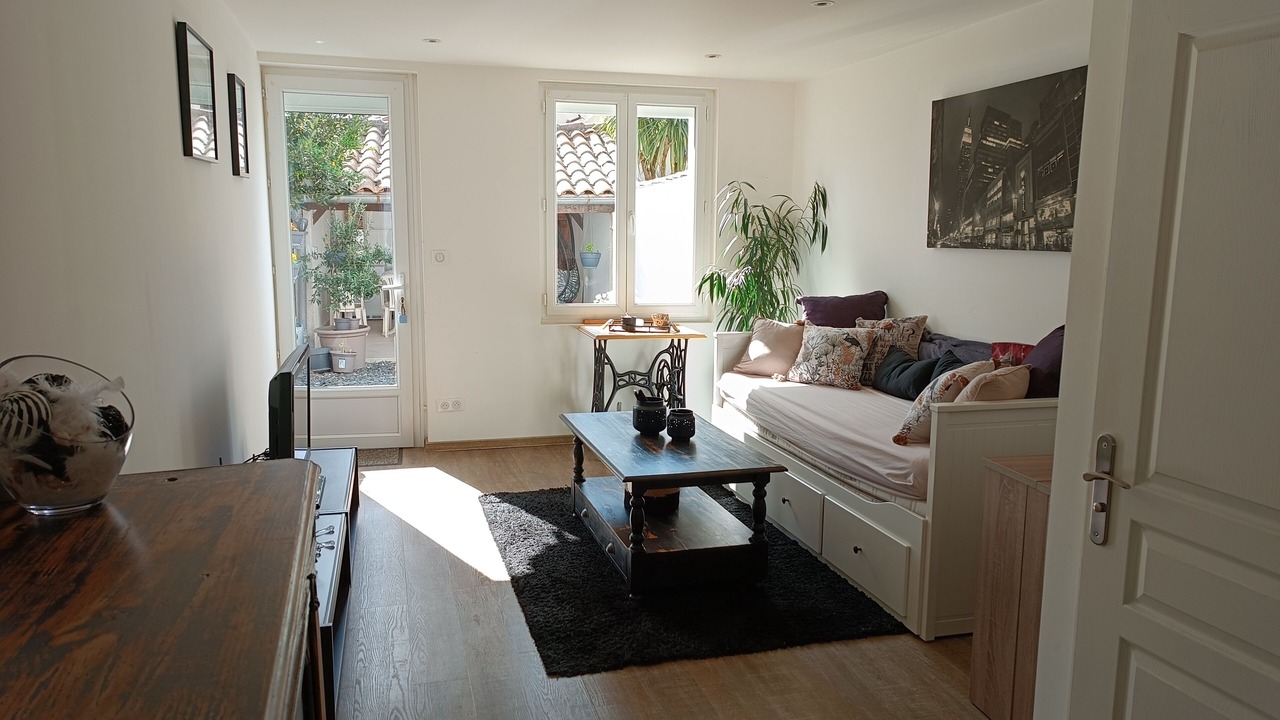 Photo of Livingroom in Miramont-de-Guyenne