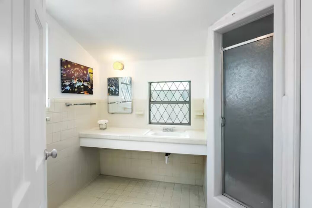 Photo of Bathroom in Monticello Park