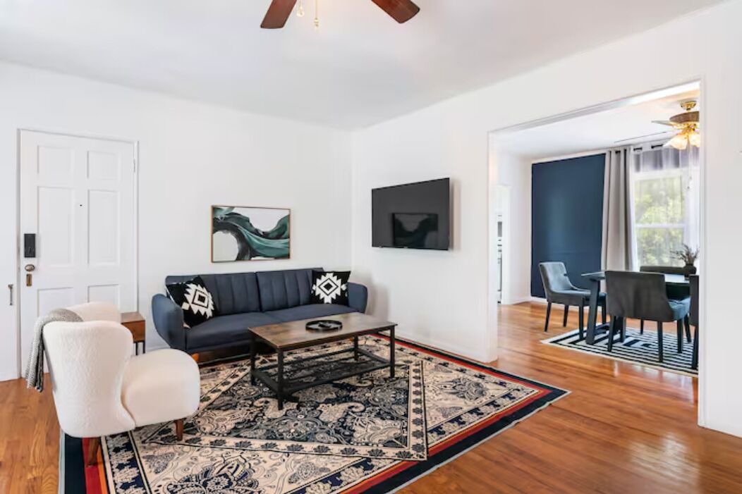 Photo of Livingroom in Monticello Park