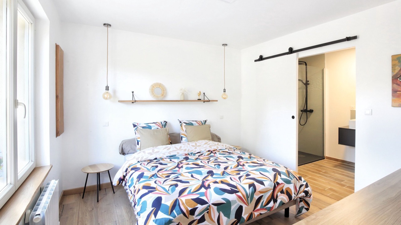 Photo of Bedroom in Portbail