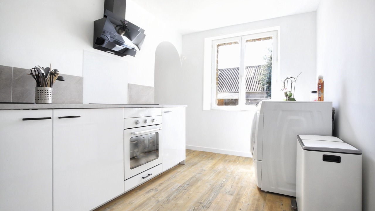 Photo of Kitchen in Portbail