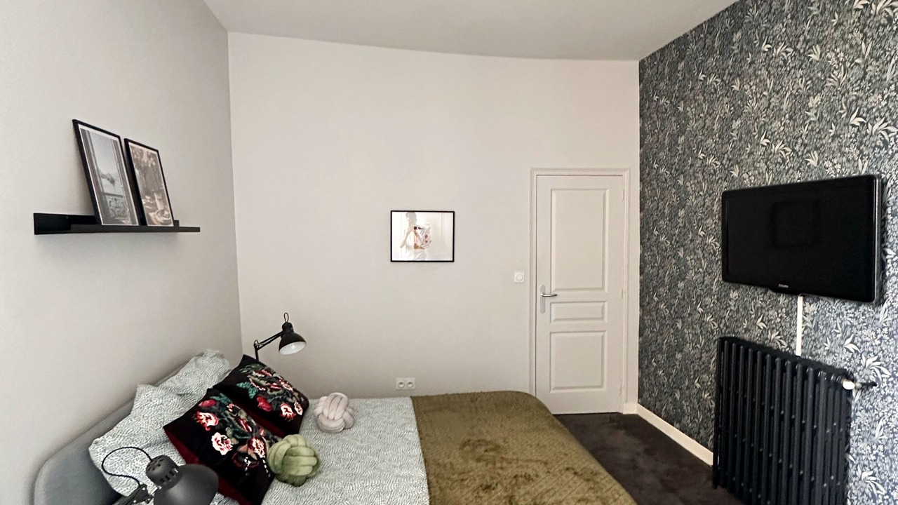Photo of Bedroom in Bourg-l'Eveque
