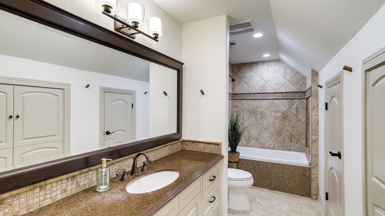 Photo of Bathroom in Barker