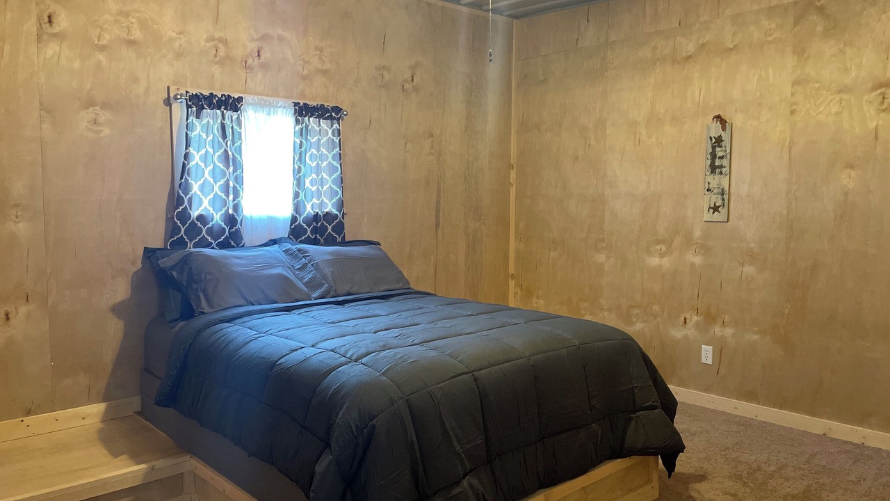 Photo of Bedroom in Eminence