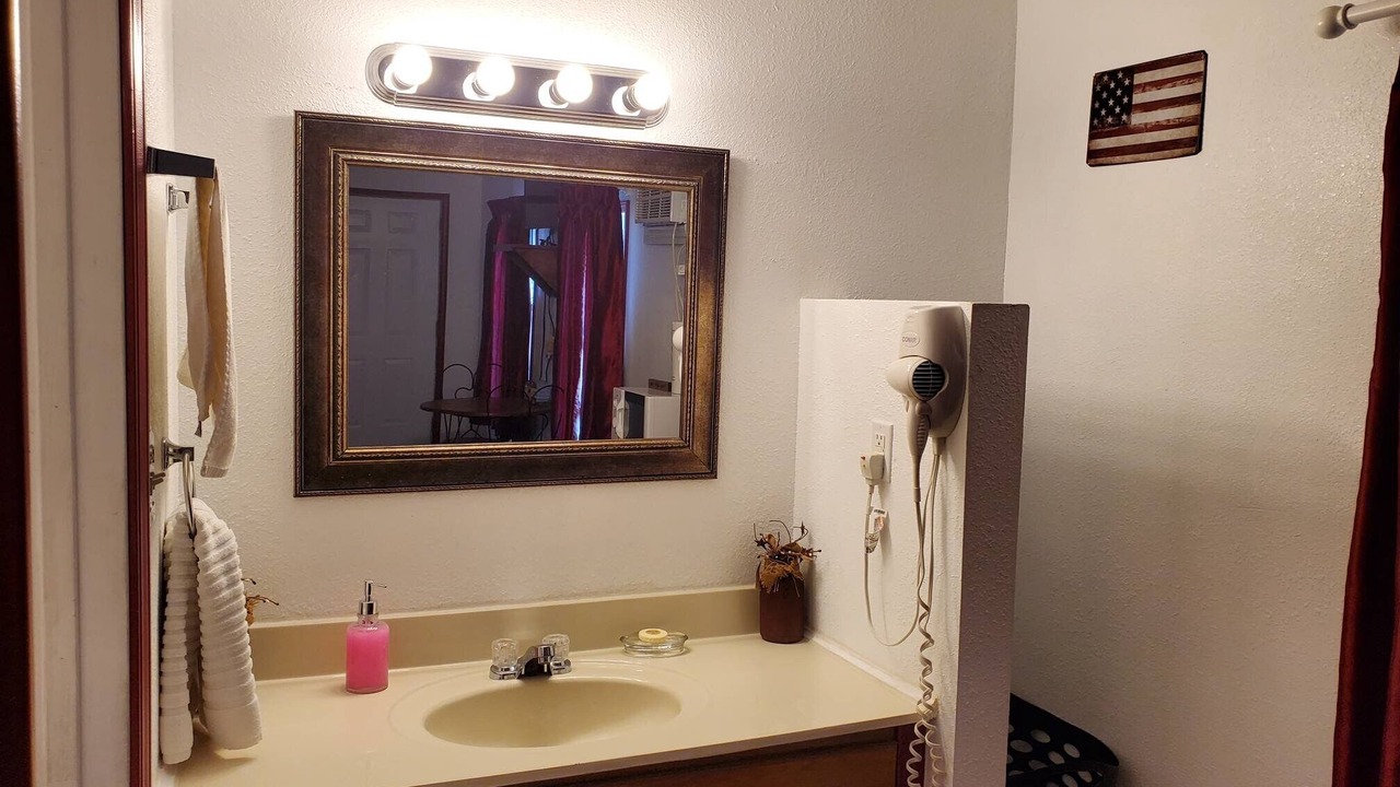 Photo of Bathroom in Eminence