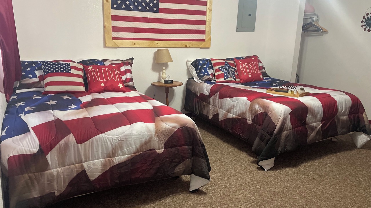 Photo of Bedroom in Eminence