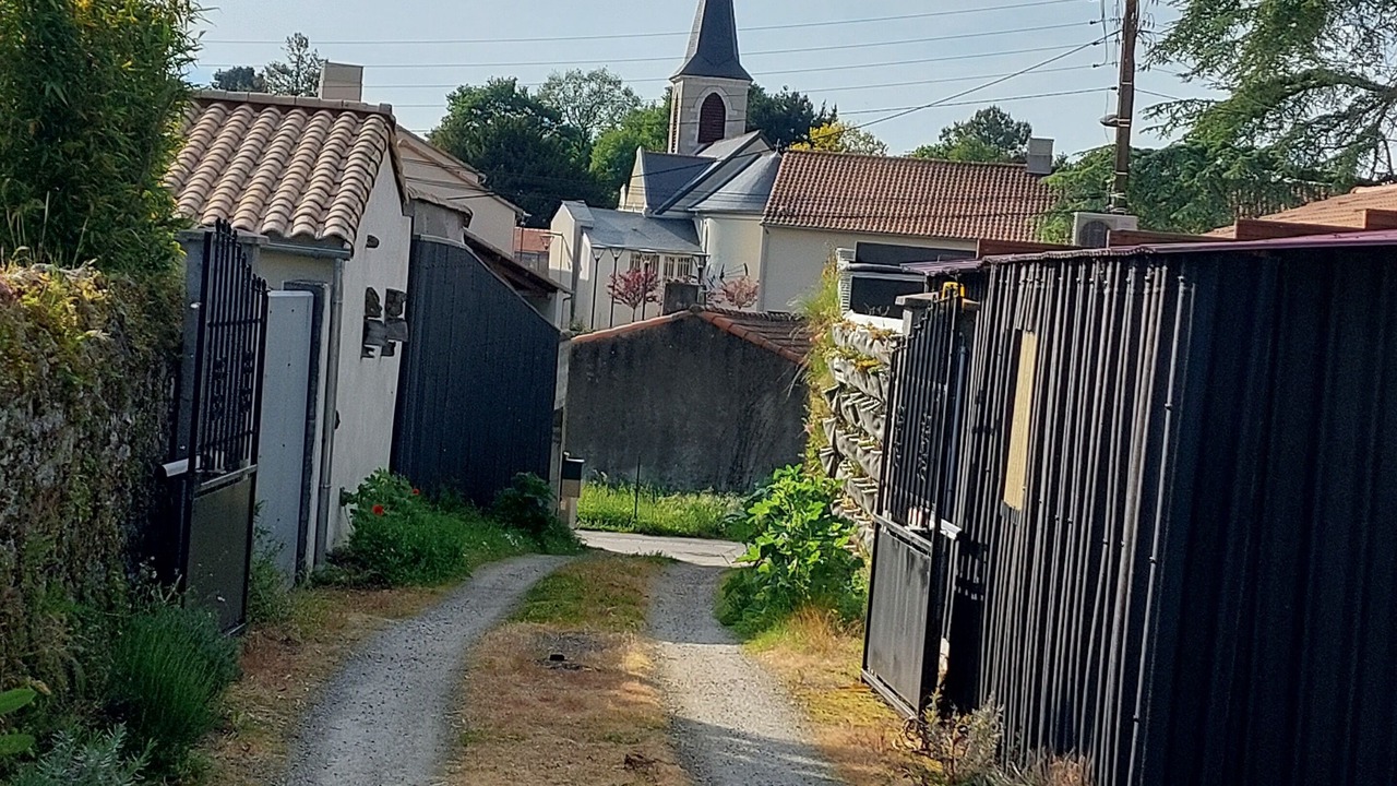 Photo of Outdoor in Saint-Leger-les-Vignes