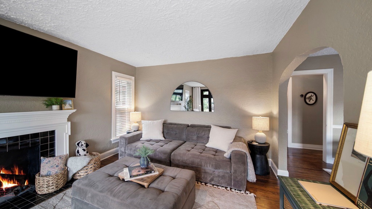 Photo of Livingroom in Florence Park