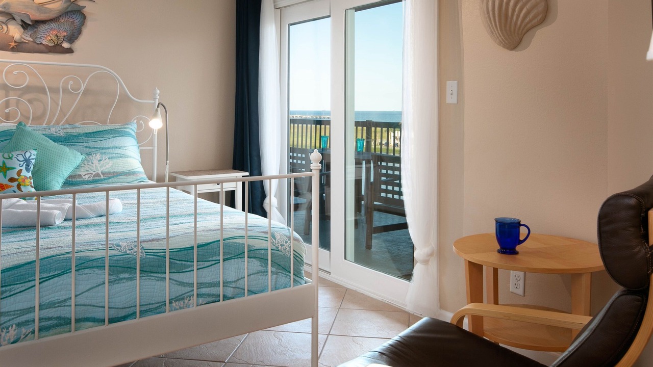 Photo of Bedroom in Galveston