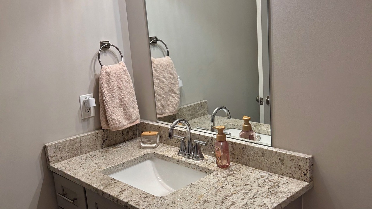 Photo of Bathroom in Naruna