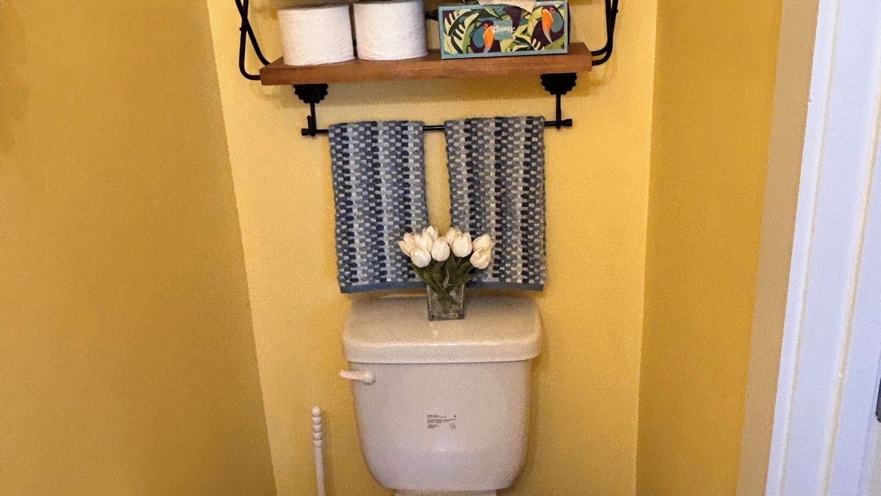 Photo of Bathroom in Naruna