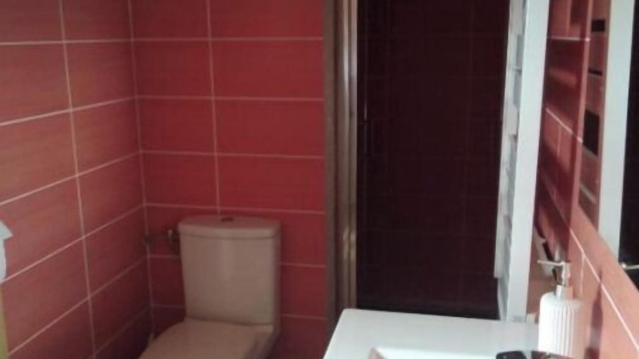 Photo of Bathroom in Campan