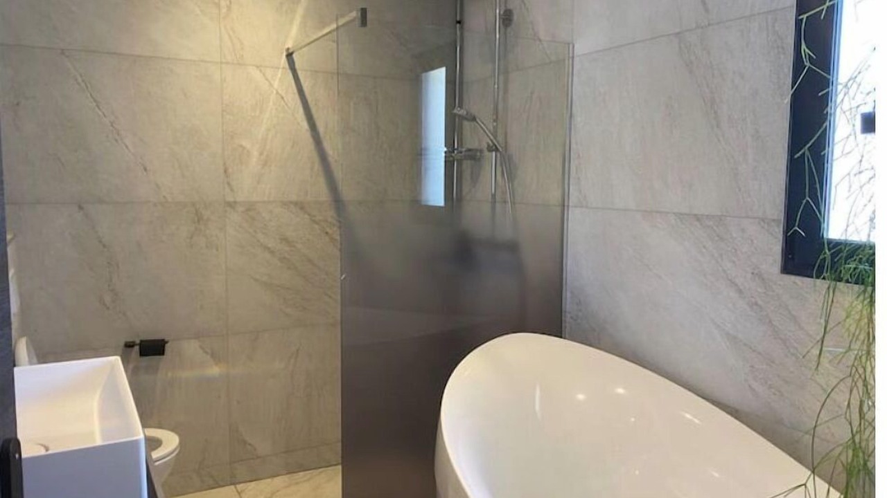 Photo of Bathroom in Vic-la-Gardiole