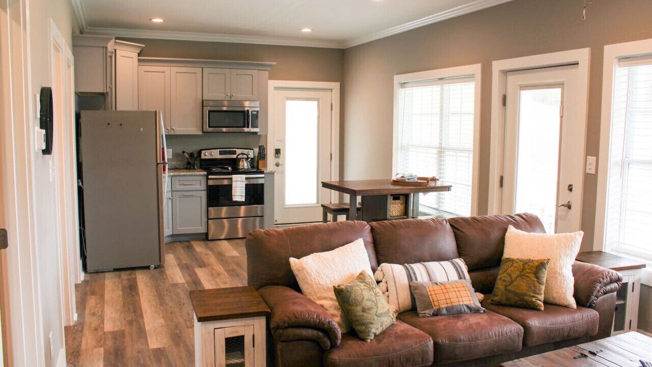 Photo of Livingroom in West Jefferson