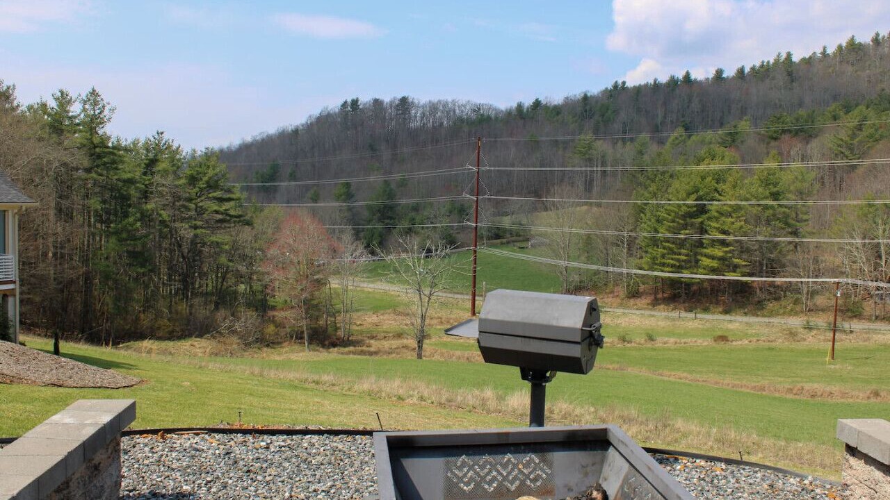 Photo of Outdoor in West Jefferson