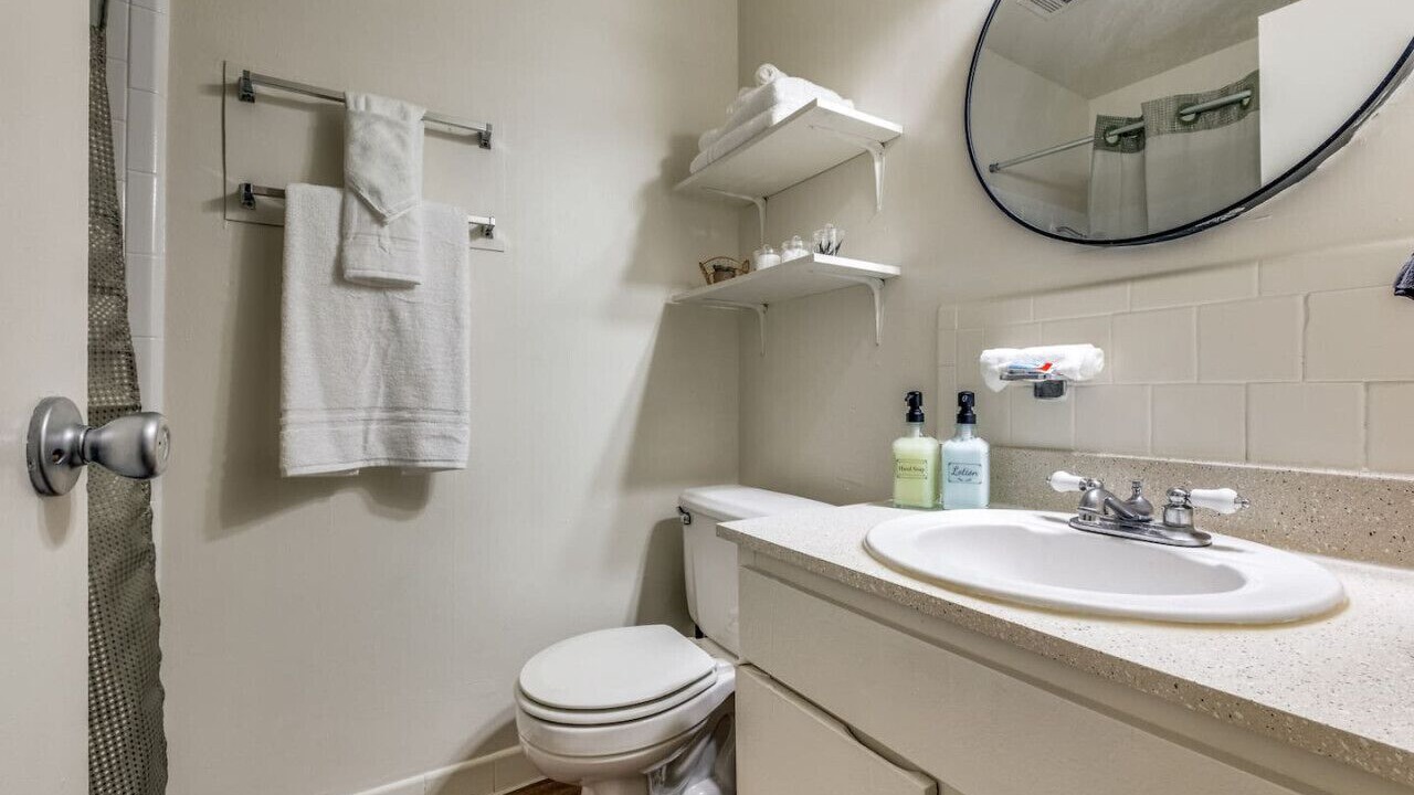 Photo of Bathroom in North University