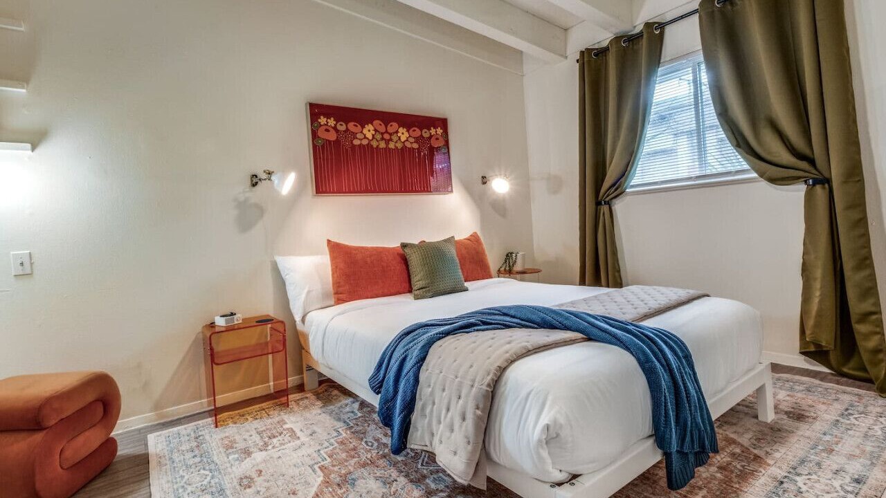 Photo of Bedroom in North University