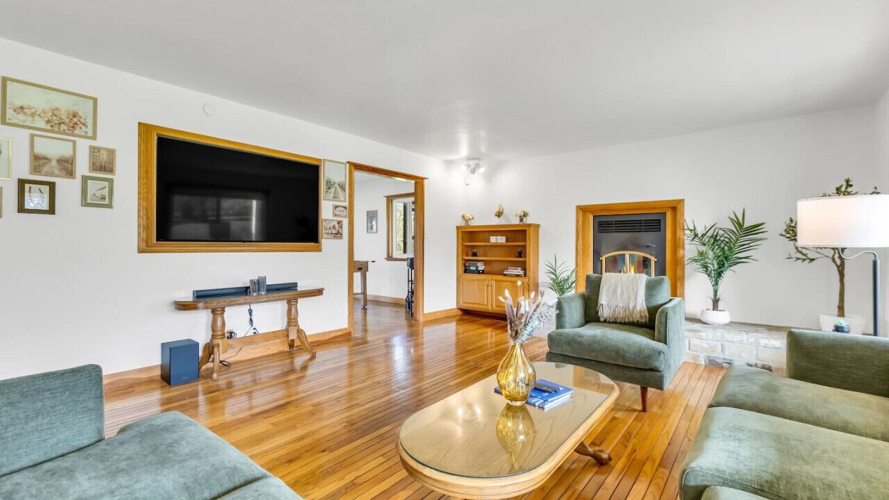 Photo of Livingroom in Shenandoah Valley