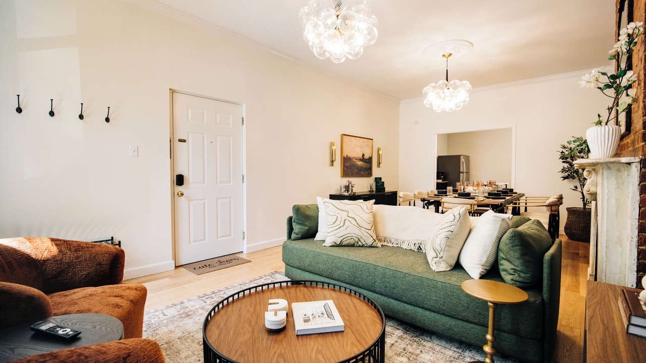 Photo of Livingroom in Historic Downtown