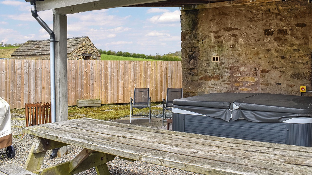 Photo of Others in Wennington