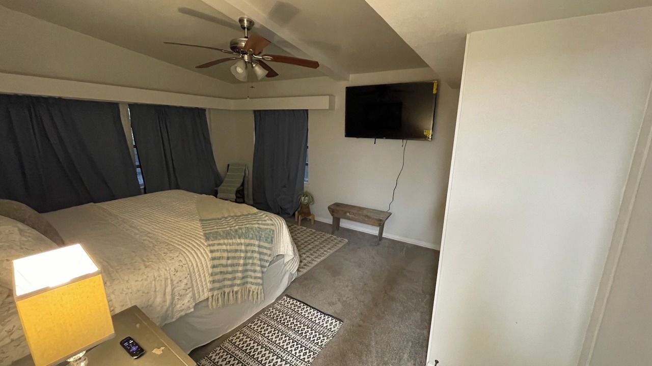 Photo of Bedroom in Lakeview  Jefferson County