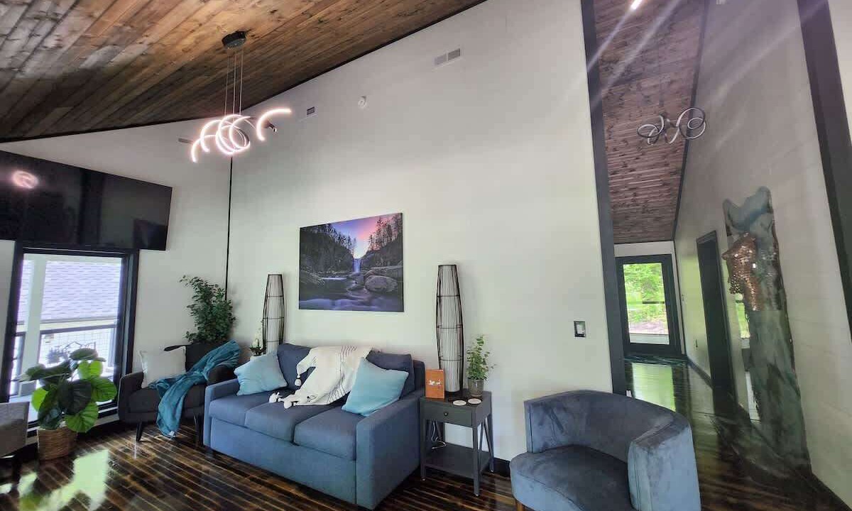 Photo of Livingroom in Brevard