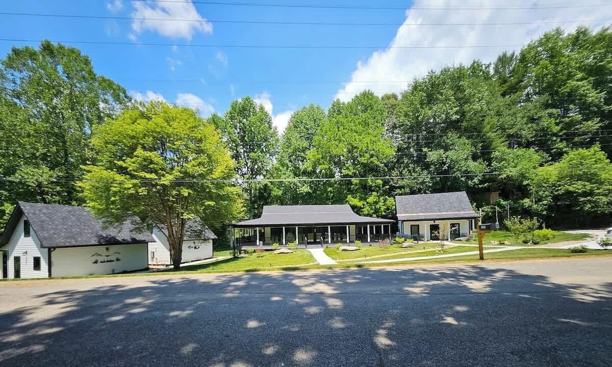 Photo of Outdoor in Brevard
